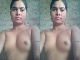 Desi Village Bhabhi Shows her Boobs and pussy part 2