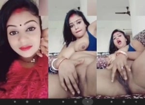 Horny Desi Bhabhi Fingering
